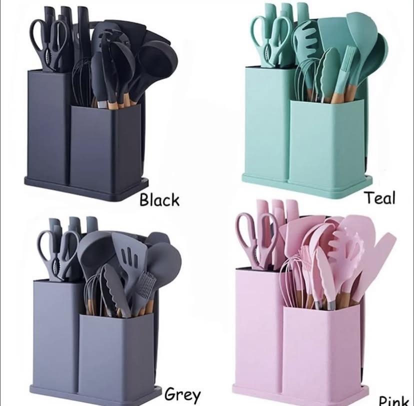 SILICONE KITCHEN WARE SET / COOKING SPOONS AND KNIVES