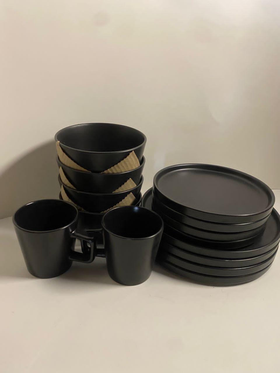 16 Pieces Stoneware Dinner Set