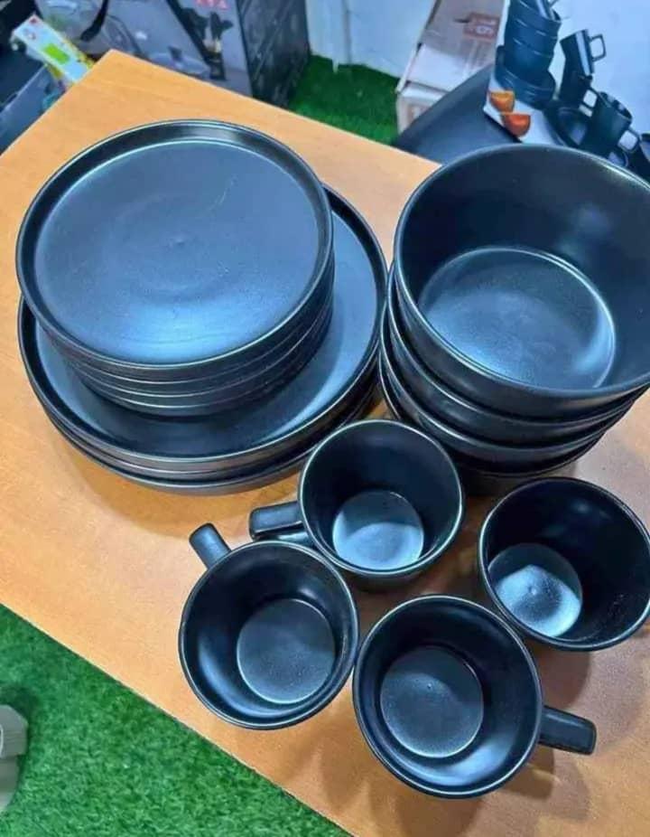 16 Pieces Stoneware Dinner Set - Image 2