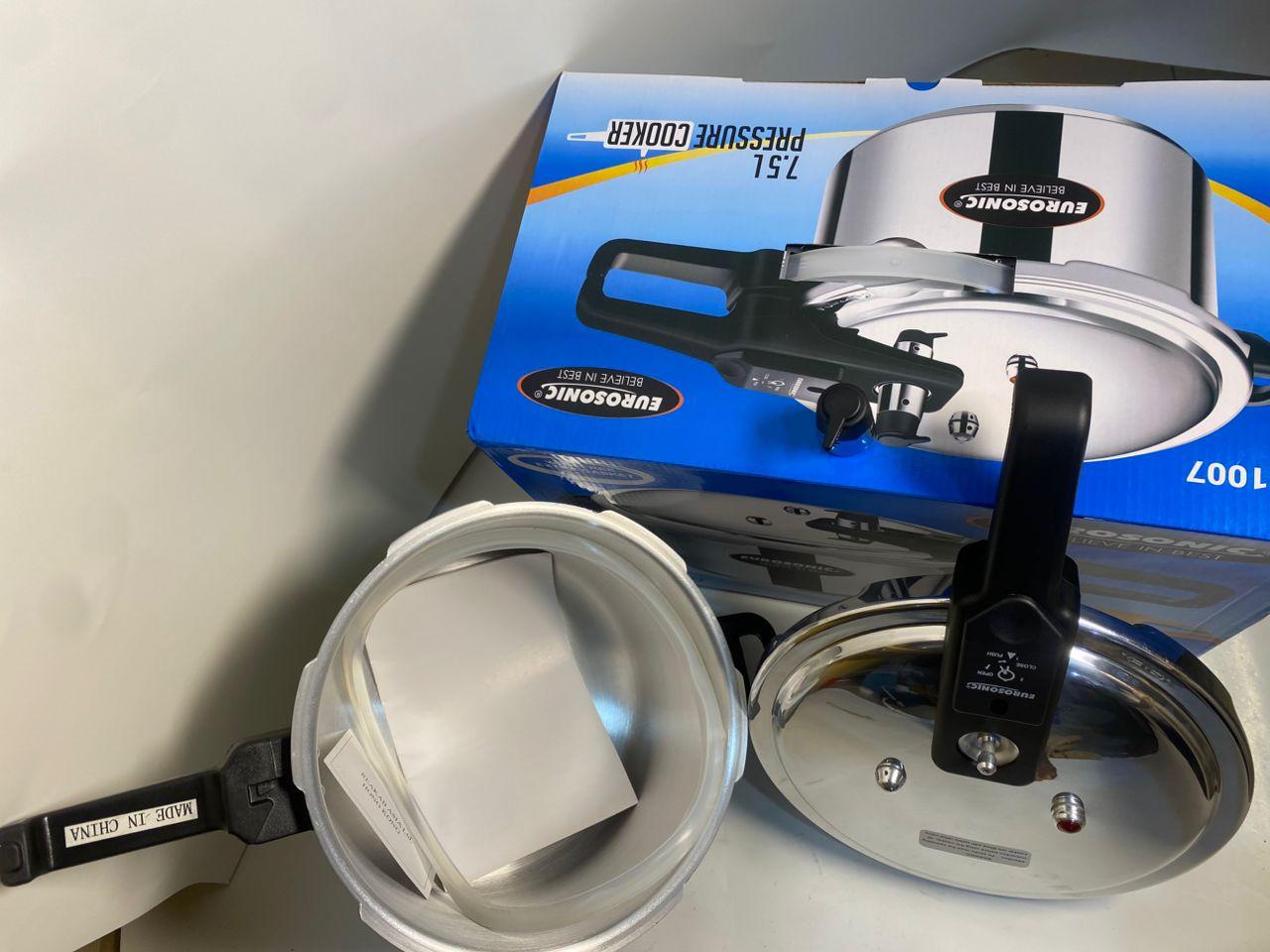 Eurosonic 7.5L Pressure Cooker - Image 4