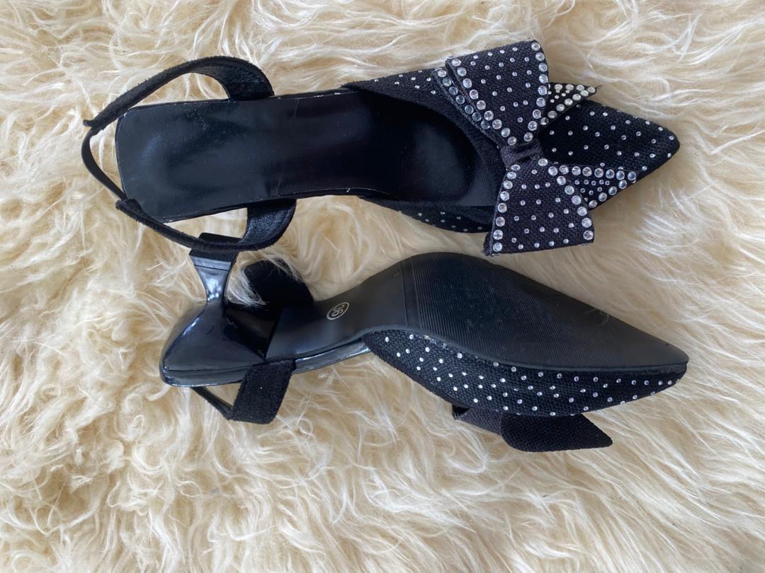 Women's Elegant Pointed Toe High Heel - Image 2