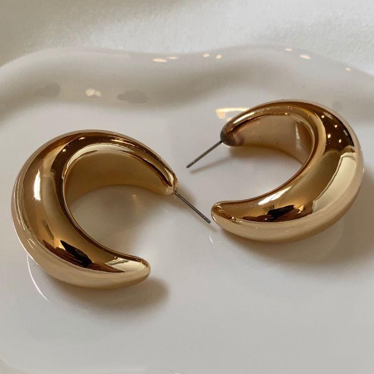 2pcs Versatile Half Hoop Shaped Earrings GOLD