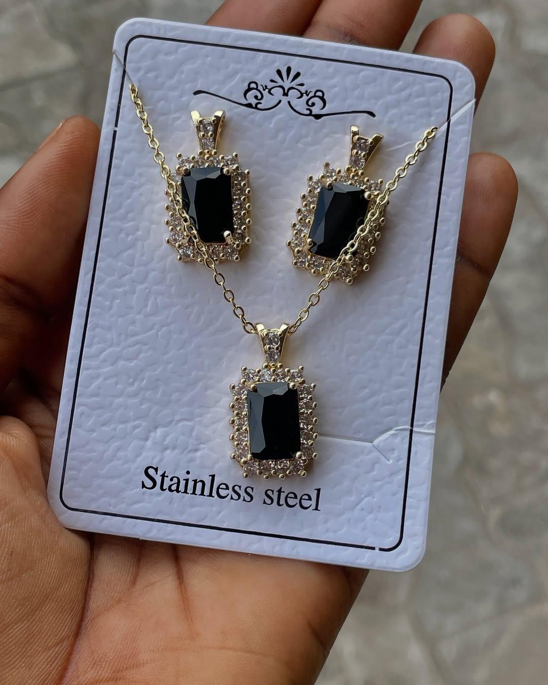 Black Sapphire Gold Necklace and Earring Set with Rhenistones