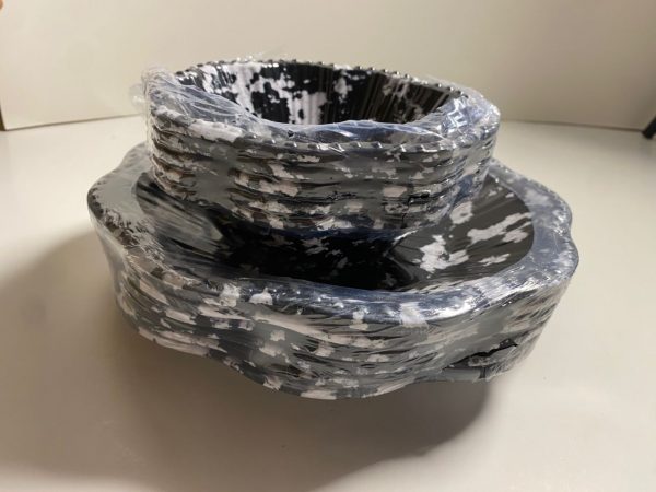 12 Pieces Black and White Ceramic Deep and Flat Plates
