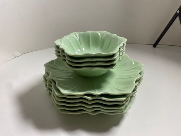 12 Pieces Green Ceramic Deep and Flat Plates